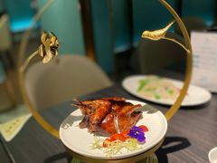 脆皮乳鸽-鹊玥·粤菜小馆(汇智国际商业中心店)