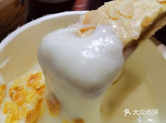 茶百道分装真的yyds  2块钱的小甜品它不香吗？
