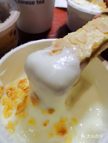 茶百道分装真的yyds  2块钱的小甜品它不香吗？