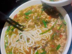 铜锅米线-南蛮子(进贤路店)