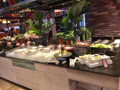 自助取餐区-OPEN開全日自助餐厅·牛肉火锅·海鲜(佛山希尔顿酒店)