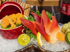 -山川小町·极番烧肉(新地假日广场店)