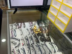 -广州宝岛眼镜武汉和光眼镜市场西区店