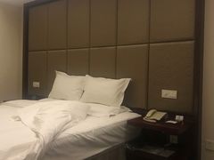 -郑州粤海酒店(郑州二七广场店)
