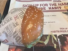 -The Habit Burger Grill 哈比特汉堡(复兴soho店)