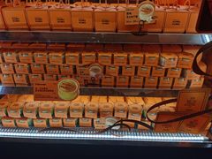 面包甜点陈列柜-KUMO KUMO甜品·冰淇淋(深圳壹方城店)