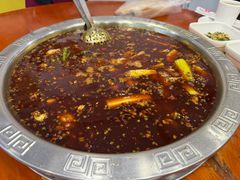 -刘胖娃鱼庄·特色肥肠鱼(杨家坪店)