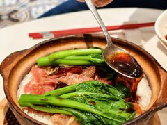 腊味三拼煲仔饭-新雅粤菜馆(南京东路店)