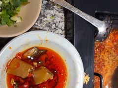 -老牌坊云南鱼豆花火锅(哈西万达店)