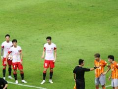 -深圳市宝安体育中心体育场