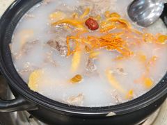 -九寨沟特色牦牛肉汤锅