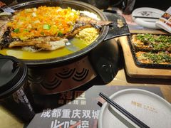 -吞鱼兽麻辣烤鱼(万达店)