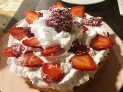 草莓华夫饼-Cafe Alice咖啡爱丽丝(奥城店)
