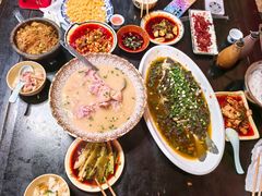 -醉八仙热酒馆(渝中店)