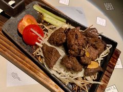 -穹六人间 people 6(岳阳路店)