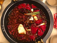 -黄潇洒老火锅(九眼桥宏济巷店)
