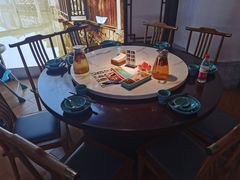 -荷塘秋月·本帮江浙菜(国权路店)