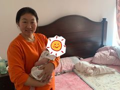 -爱的果实月嫂育婴师(世纪东方店)
