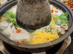 酸菜白肉火锅-百味源炭火烤翅 ·夜市大排档(酒仙桥店)
