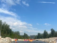 -尧山大峡谷漂流