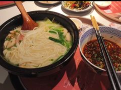-妈妈故事米线(市府恒隆店)