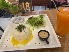 东吉屿岩宿饭-ZOO COFFEE动物园咖啡(望京锐创店)