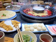 -重庆洪崖洞老火锅(音乐广场店)