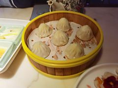 古镇鲜肉小笼包-韵秋荷(宝山龙湖天街店)