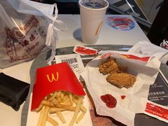 -麦当劳(卫星广场店)