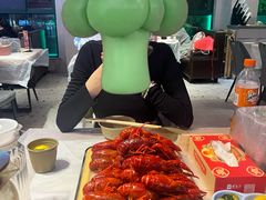-肥肥虾庄·金牌油焖大虾(首义路店)