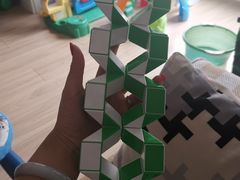 -名创优品(北京新中关购物中心地铁层店)