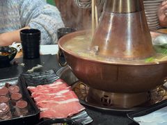 -果松木炭酸菜铜火锅·外婆参鸡汤