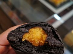 乌豆蛋黄酥-陶陶居饼家(惠福东路店)