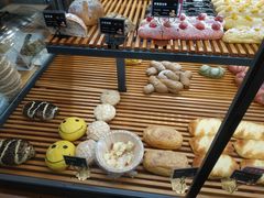 -焙丽拾光(麦凯乐直营店)