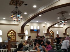 大堂-清真·玛丽亚新疆菜主题餐厅(浙江中路店)