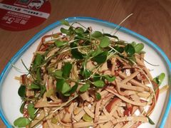 -山城外·非遗酸菜鱼(蜀都万达店)