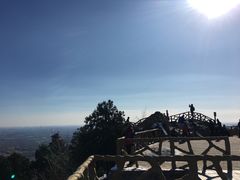 -鬼笑石后山停车场