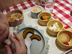 -瑞虹新天地月亮湾