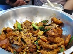 -愉肴麻辣香锅(中北镇店)