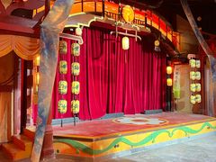 -暴风岛沉浸式体验馆(百联世纪店)