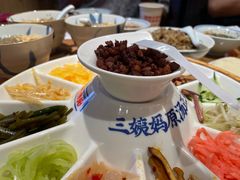 丝娃娃-怪噜范·老贵阳街头名小吃(汇金星力城店)