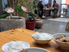 -余庆小吃(小吃一条街店)