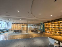 -蔚来中心(北京中关村店)