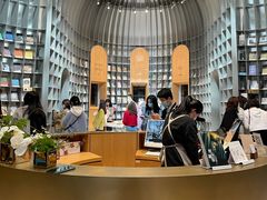 -思南书局·诗歌店