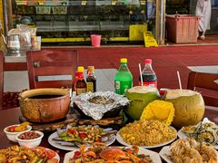 -岛中岛·海鲜大排档·万宁老字号(东澳店)