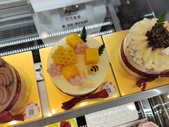 -花花卷卷·鲜食蛋糕(静安久光百货店)