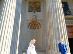 -滴血救世主教堂