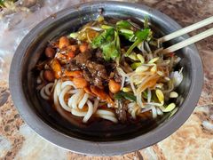 -灵山卢梅燕粉店