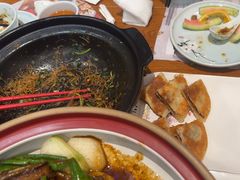 -黄泥岗·地道湖北菜(奥特莱斯店)