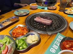 -唯成•韩国炭火烤肉 유성고기